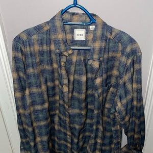 Rowm large flannel shirt. Perfect condition. Soft and comfortable. Worn twice.